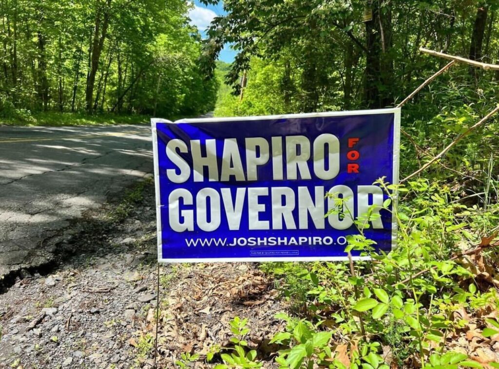 Shapiro for Governor lawn sign for democratic political campaign